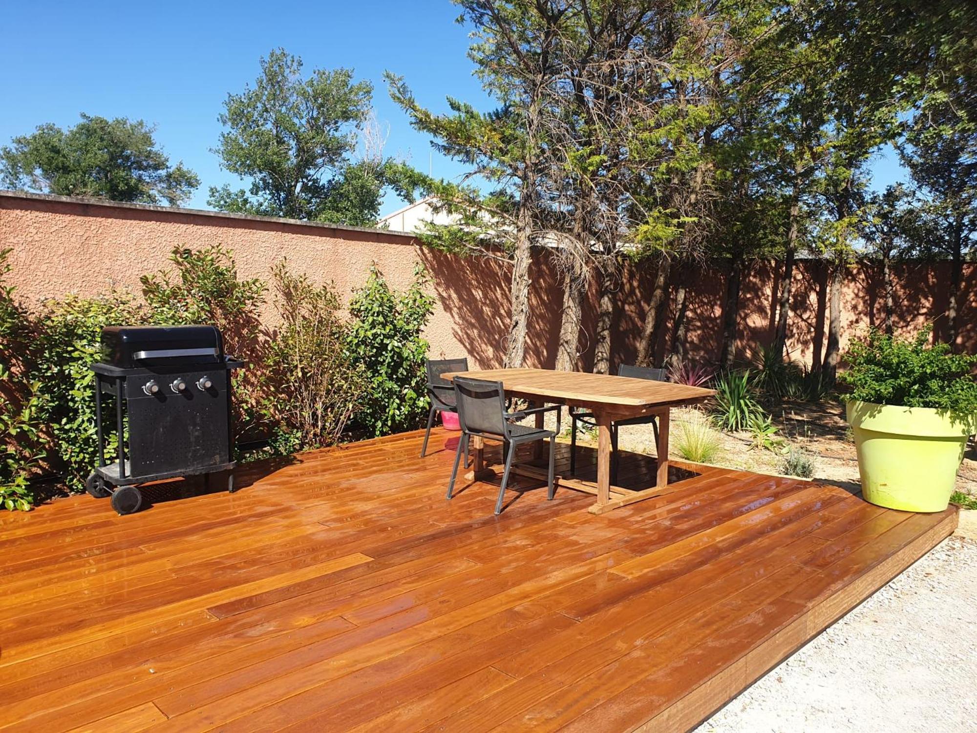 Villa Location Independante Au Coeur Des Alpilles Pour 2 Personnes Avec Jacuzzi Aureille Esterno foto